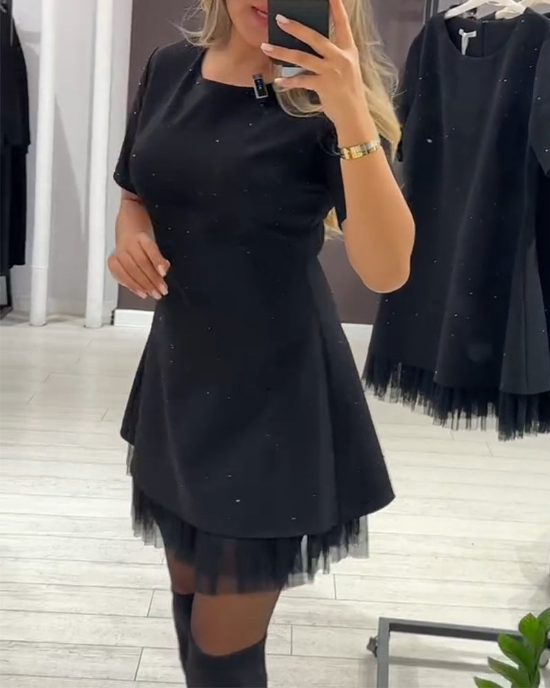 Camille™ – Mini-robe élégante au confort scintillant